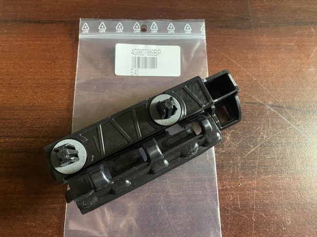 Audi A6, C7, Avant h�ts� l�kh�r�t� tart� 4G9807889B elad�