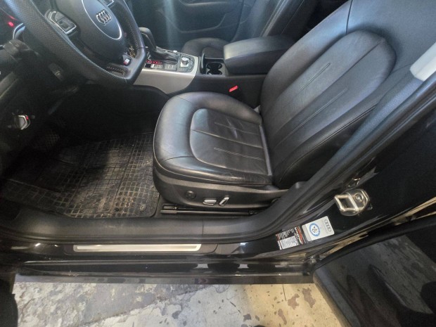 Audi A6 (C7 - 4G) AUDI A6 Fekete br ls szett Avant