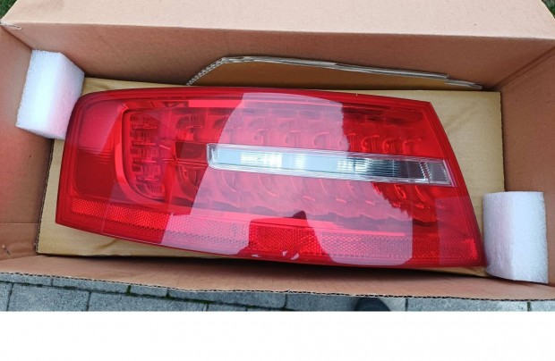 Audi A6 gyári bal hátsó lámpa