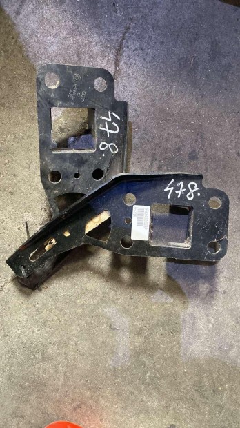 Audi A6 l�kh�r�t� tart� jobb �s bal 4F0805499B / 4F0805500B elad�