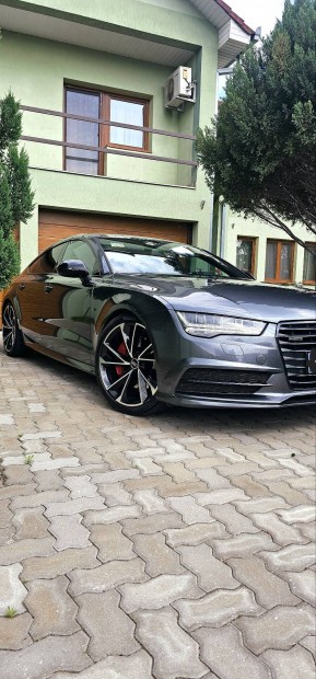 Audi A7 326 ló