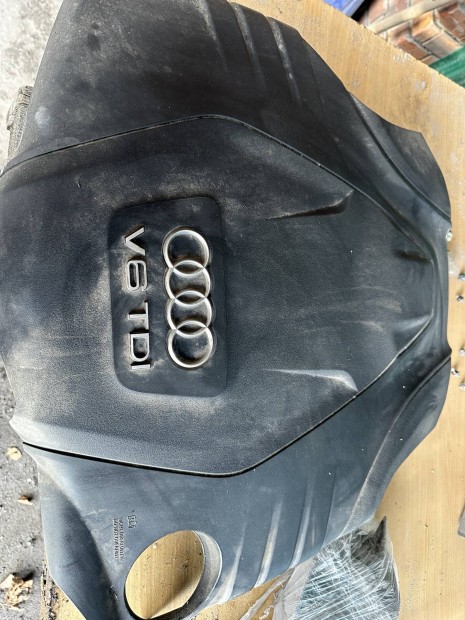 Audi A7 motorvédő burkolat