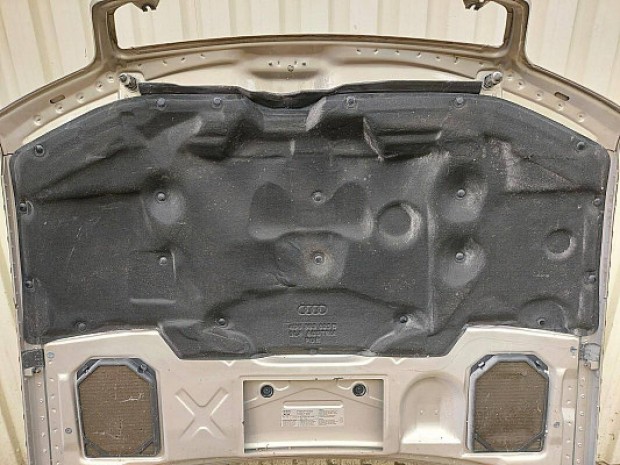 Audi A8 D2 4D2 4D motorháztető géptető szigetelés