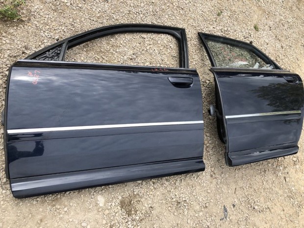 Audi A8 D3  (2002-2009) Bal H�ts� Ajt�