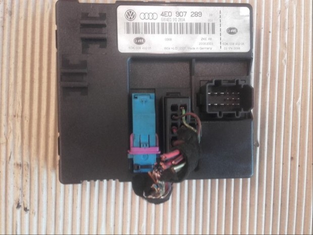 Audi A8 D3  (2002-2009)  L�mpa Modul