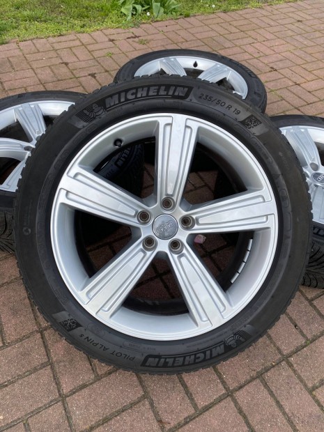 Audi A8 gyári alufelni 19" 5x112 19 coll