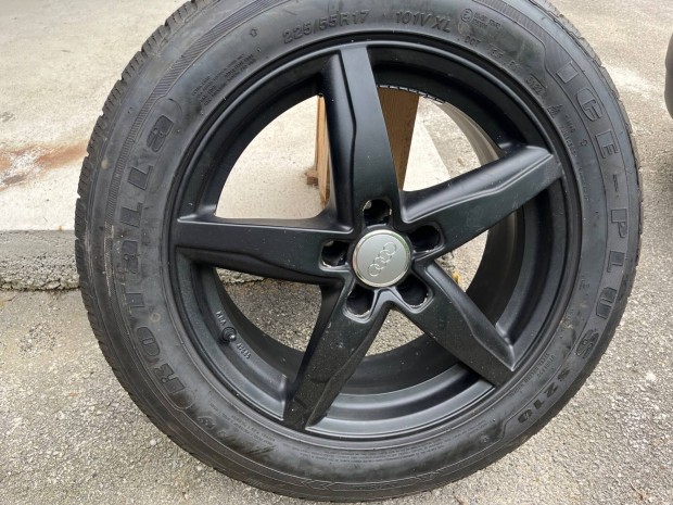 Audi A 6 matt fekete alufelni eladó