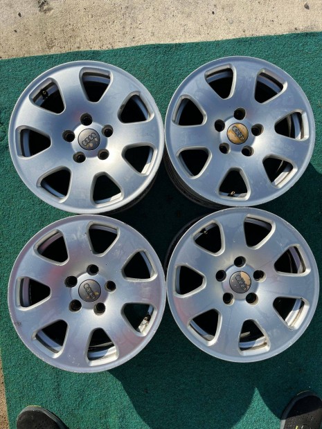 Audi Gyri alufelni 5x112 4db