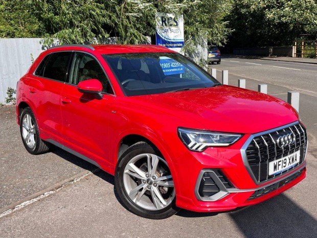 Audi Q3 83A F3 S-line Első lökhárító komplett hűtőrács parkszenzor