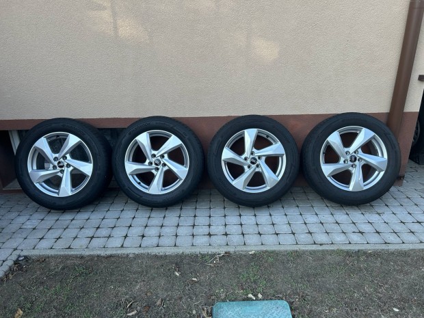 Audi Q3 felni + gumi