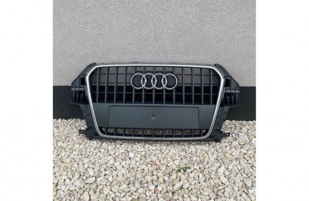 Audi Q3 htrcs nem radaros j darab