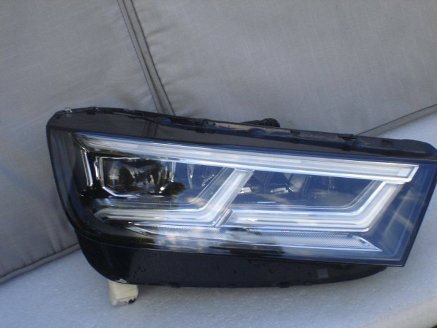 Audi Q5 80A Jobb els Led Fnyszr 80A941036 2017-tl