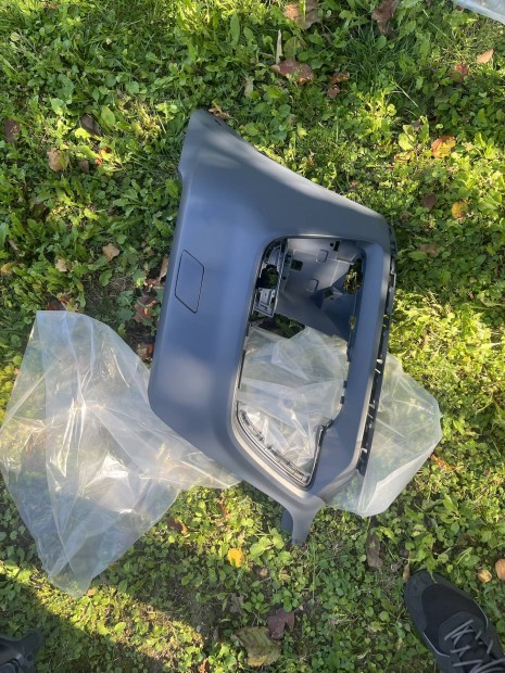 Audi Q5 bal lksiburkolat j