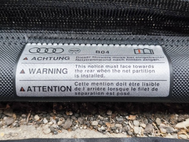 Audi Q5 gy�ri csomagt�relv�laszt� h�l� 