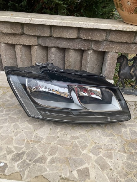 Audi Q5 halogn jobb oldali fnyszr
