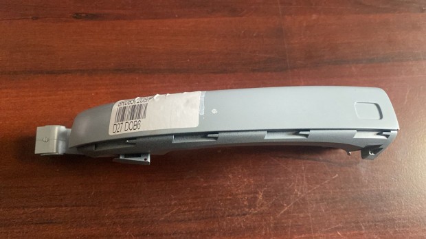 Audi Q5 jobb h�ts� ajt� kilincs 8R0837208 elad�