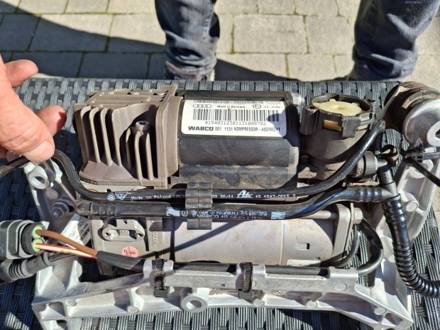 Audi Q7 2006tól légrugó kompresszor