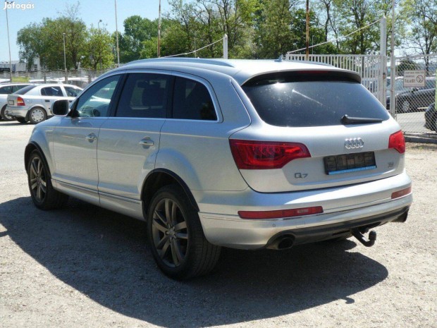 Audi Q7 2007-2015 vjrat kztti autkhoz alkatrszek bontsbll