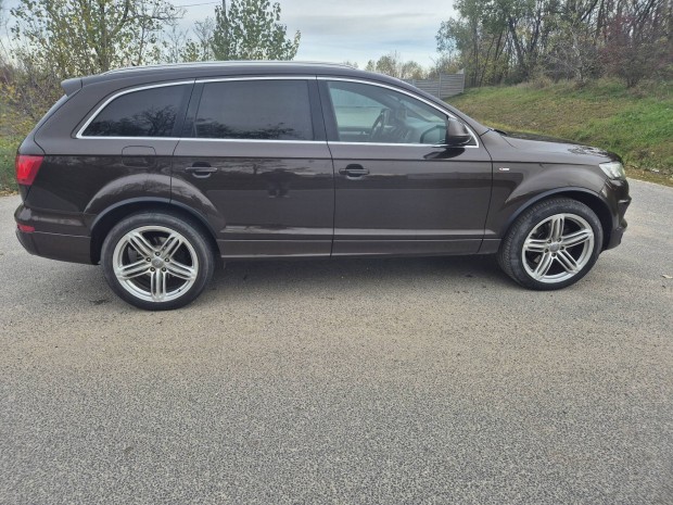 Audi Q7 S-Line