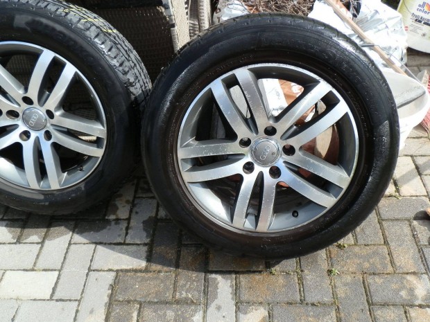 Audi Q7 gyári alufelni+nyárigumi