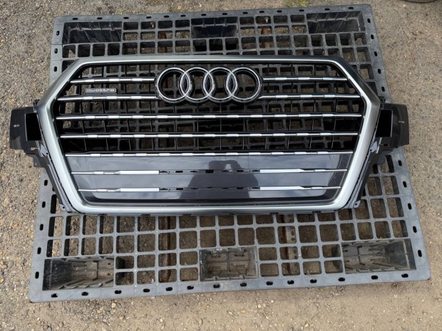 Audi Q7 hűtőrács 4m0853651f 4m0853651h