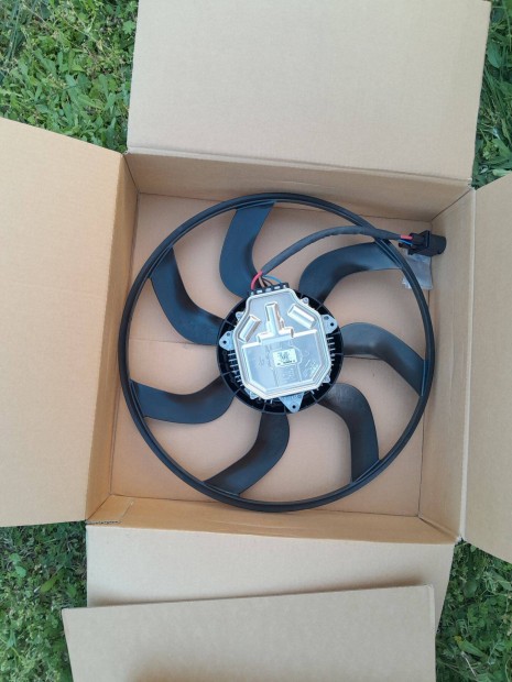 Audi Q8 hűtőventilátor gyári új Bosch