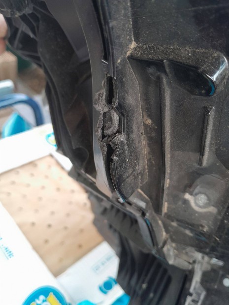 Audi Q8 led bal els fnyszr srlt bra