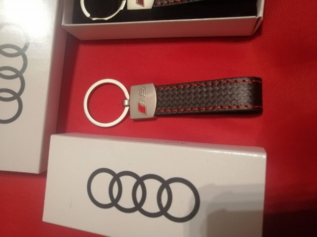 Audi RS Line kulcstartó