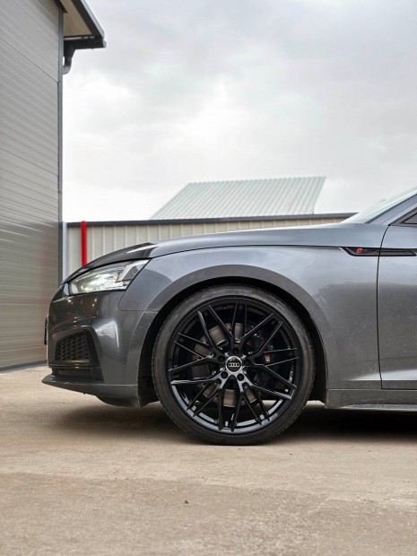 Audi RS Style Damina 19" 5x112 Új fekete alufelni 19 coll VW Seat