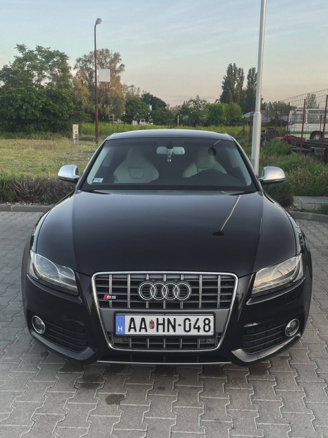 Audi S5 4.2 V8 Coupe 