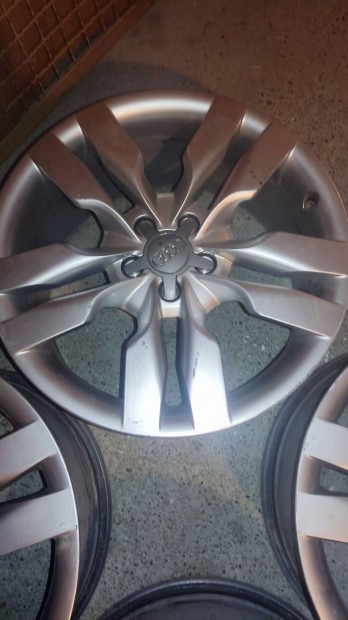 Audi S6 a6 gyári alufelni 5x112 19 19"