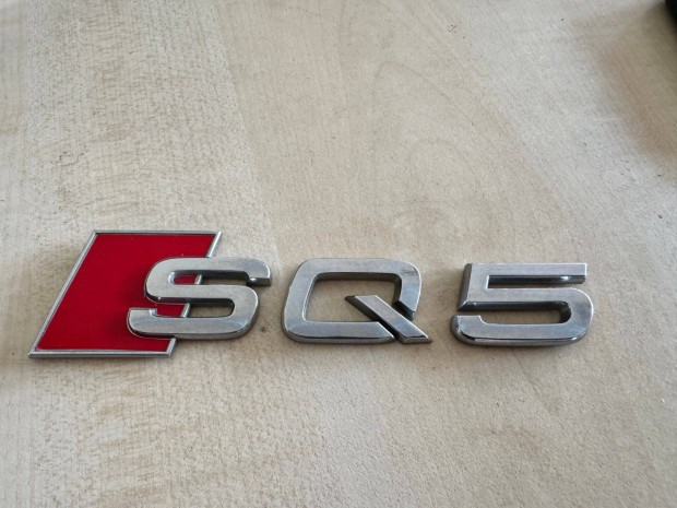 Audi SQ5 8R logó logo embléma 2013-2017
