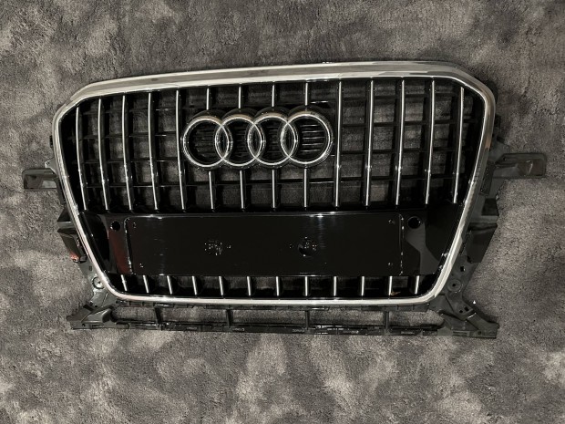 Audi S Q5 hűtőrács