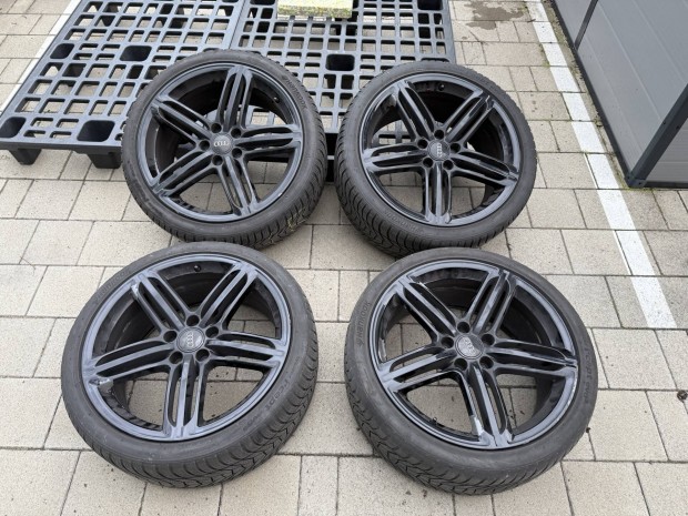 Audi Segment alufelni 19" gumival
