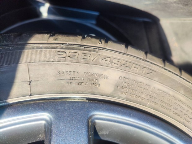Audi Sline gyári R17 pótkerek 235/45R17
