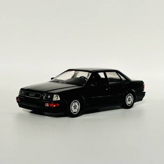 Audi V8 modell 1/43 Nyithat autmodell 1:43 Ritka