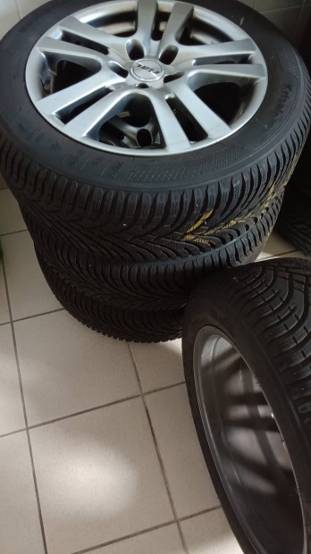 Audi-VW-Mercedesre 16-s komplett kiváló állapotban lévő kerekek
