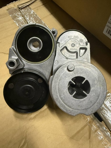 Audi VW Skoda Sz�jhajt�s fesz�t�/vezet� elem