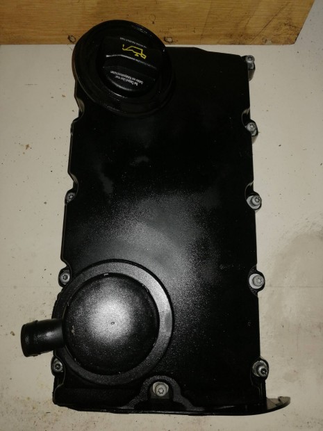 Audi VW szelepfedl