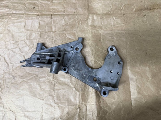 Audi-Vw 3.0TDI magasnyoms pumpa tart konzol 059130147J