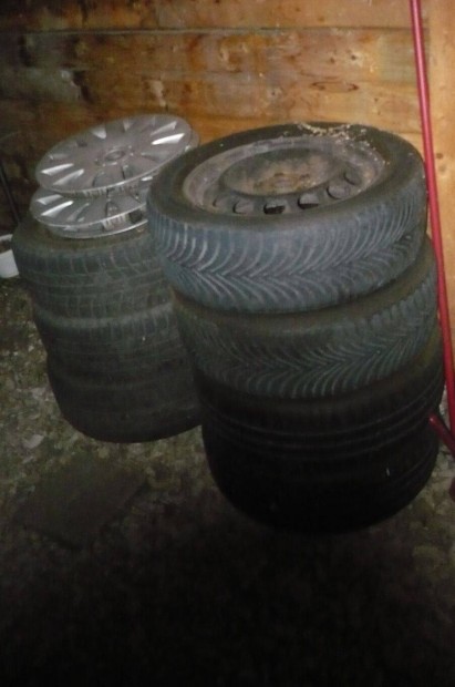 Audi Vw acélfelni kerék 4 db egyben 5 e