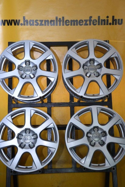 Audi (2195) 17x8 ET39 5x112 agymrete:66,6mm