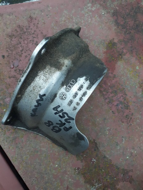 Audi  A4 B8    8K0 407 720  Szm   jobb  fltengely  porvd lemez