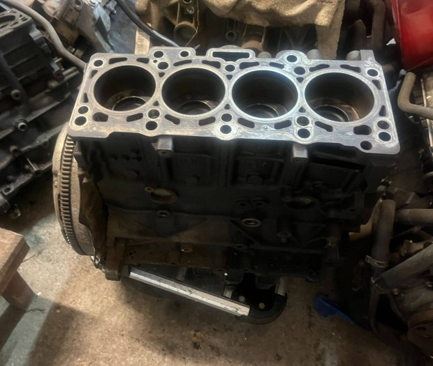 Audi, VW, Skoda, Seat 1.6 cr tdi Cay kd fztt motor blokk