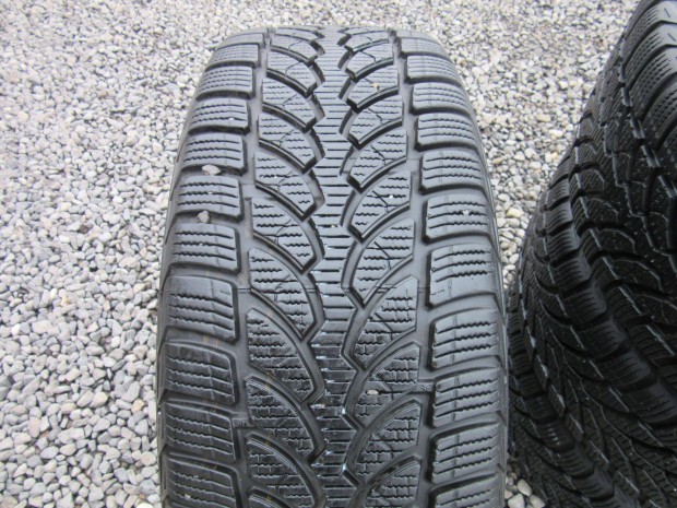 Audi, Volkswagen aclfelni Bridgestone 205/55 R16 tli gumival elad