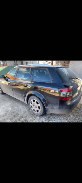 Audi  a4 b6 2.5 tdi  alkatrszek 