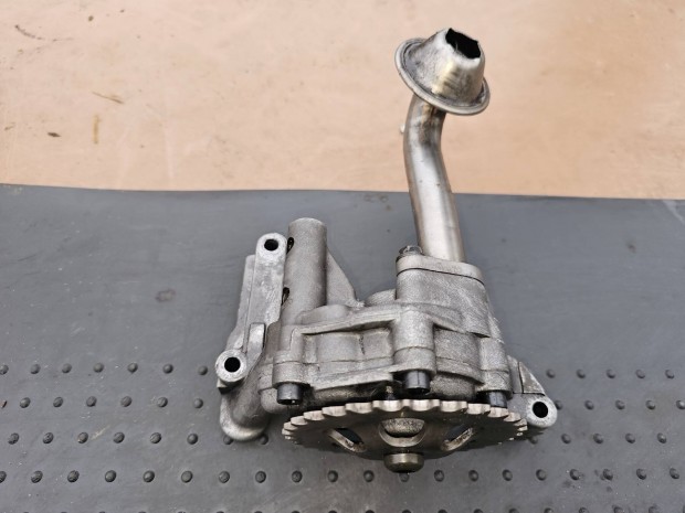 Audi a3 1.9 tdi olajpumpa 8000