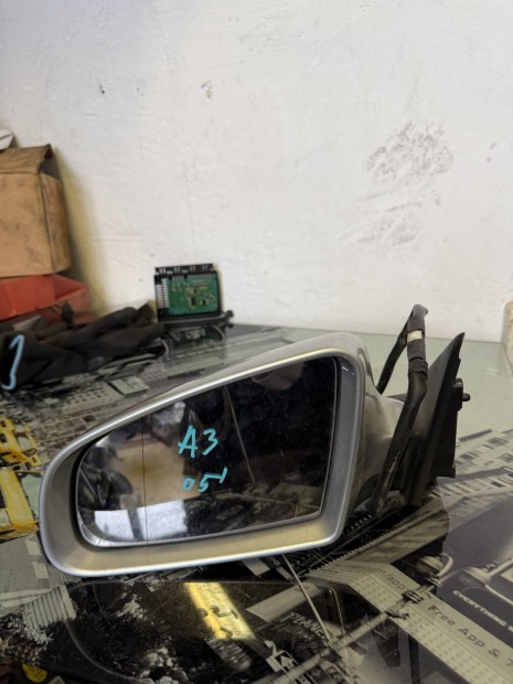 Audi a3 8p bal oldali visszapillant� t�k�r