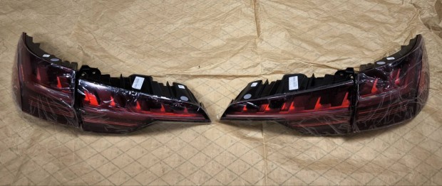 Audi a4 8w kombi avant új matrix hátsó lámpa szett