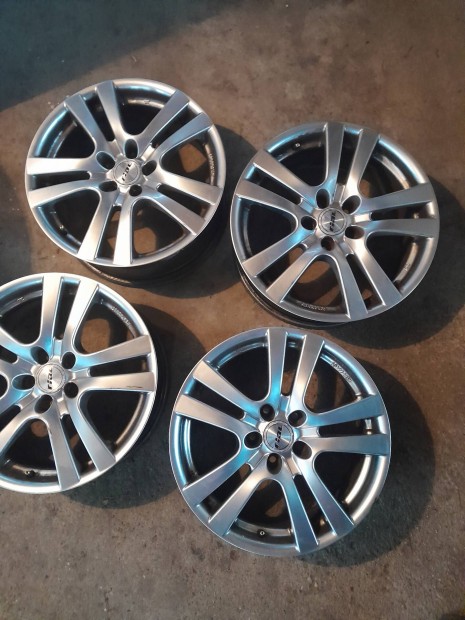 Audi a4 a6 a8 seat Skoda Volkswagen Mercedes r17 5x112 felni 